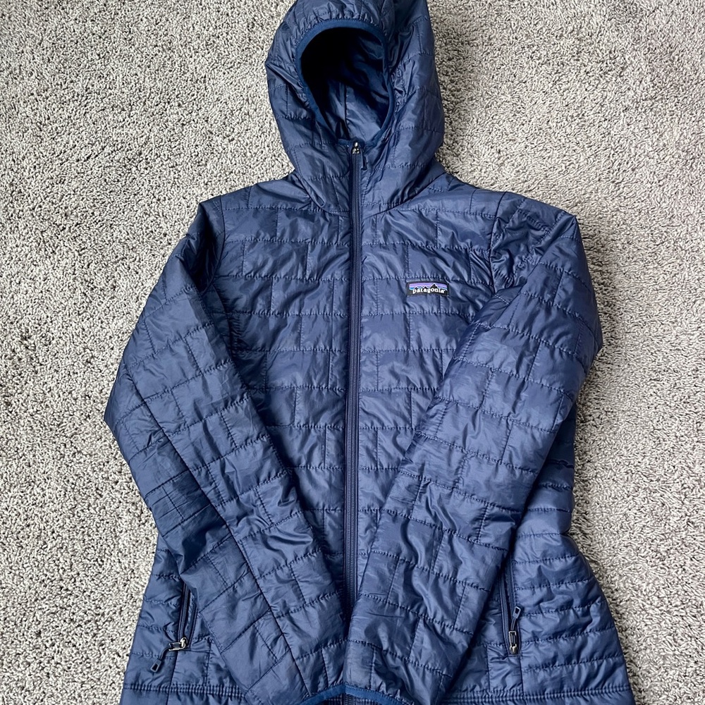 Patagonia Women’s Nano Puff Insulated Hoody, Navy, Small